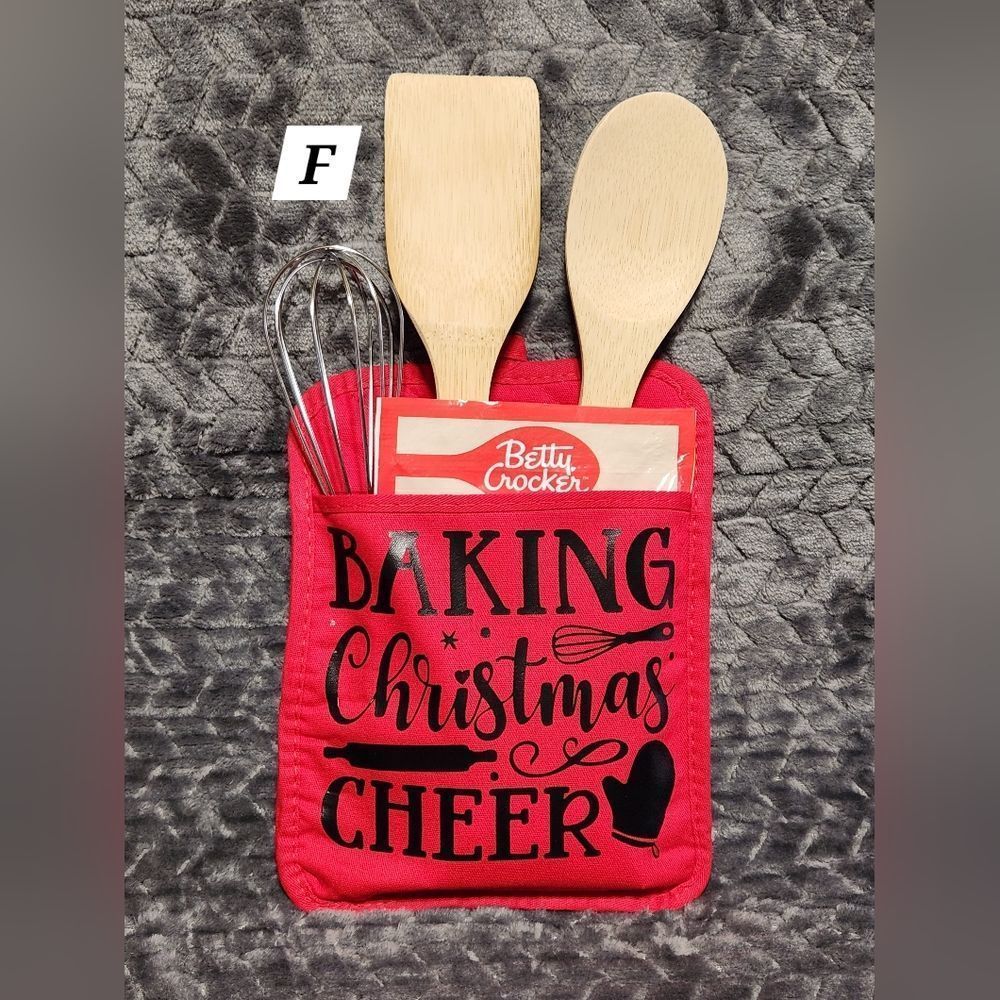 Christmas Pot Holders Several Design - Picture 6 of 13